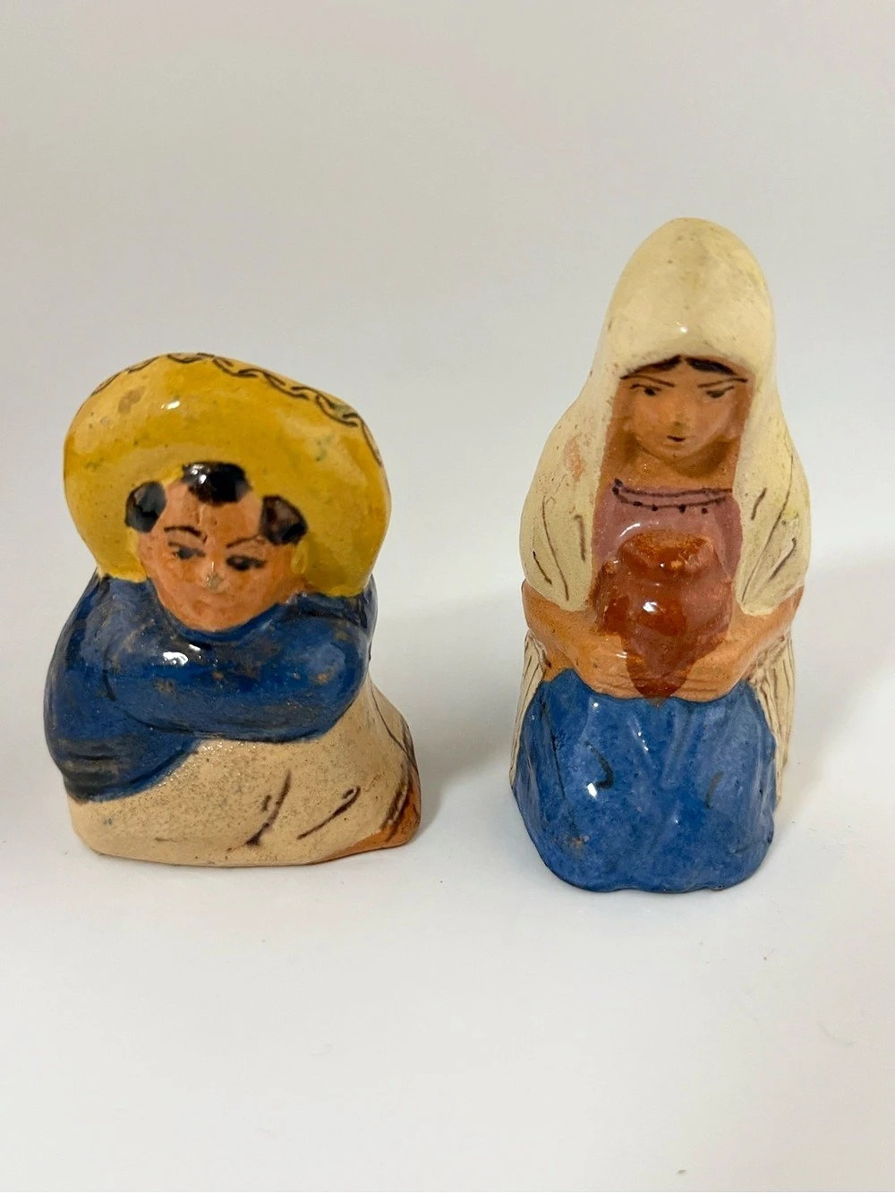 vintage hand-painted Mexican folk art clay salt and pepper shakers